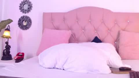 triana_crimson online show from 01/30/25, 09:47