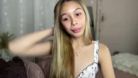 Triana online show from 01/23/25, 01:45