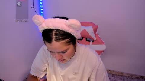 Snapshot of trianna_sweet chatting on 02/27/26, 03:23 trianna_sweet online show from 02/27/26, 03:23