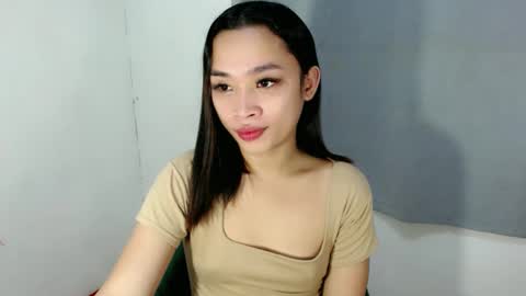 tricia_slut online show from 11/05/25, 05:07