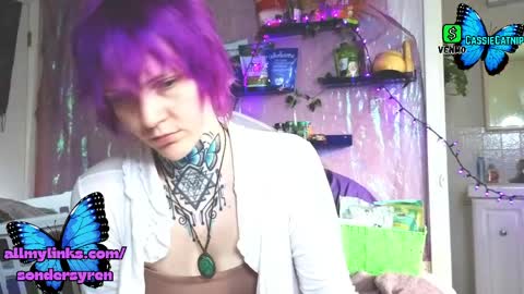 Snapshot of tricky_nymph chatting on 05/31/26, 11:28 Cassie online show from 05/31/26, 11:28