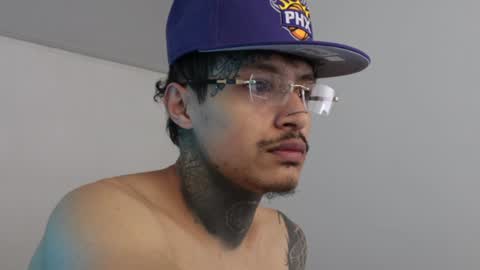 Snapshot of trieone chatting on 12/02/24, 01:46 - trieone online show from 12/02/24, 01:46