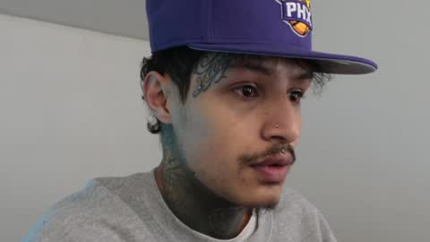 Snapshot of trieone chatting on 12/11/24, 01:39 - trieone online show from 12/11/24, 01:39