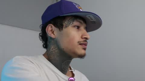 Snapshot of trieone chatting on 01/01/25, 08:56 - trieone online show from 01/01/25, 08:56