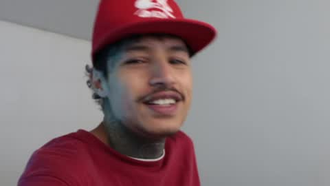 Snapshot of trieone chatting on 01/08/25, 05:59 - trieone online show from 01/08/25, 05:59