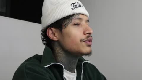 Snapshot of trieone chatting on 01/13/25, 12:09 - trieone online show from 01/13/25, 12:09