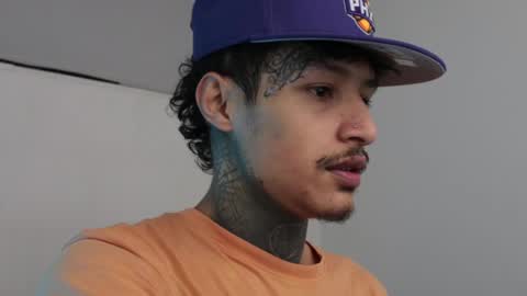 Snapshot of trieone chatting on 02/15/25, 05:09 - trieone online show from 02/15/25, 05:09