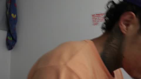 Snapshot of trieone chatting on 02/22/25, 10:29 - trieone online show from 02/22/25, 10:29