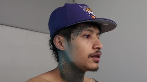 Snapshot of trieone chatting on 02/25/25, 10:58 - trieone online show from 02/25/25, 10:58