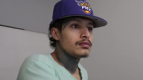 Snapshot of trieone chatting on 02/26/25, 04:58 - trieone online show from 02/26/25, 04:58