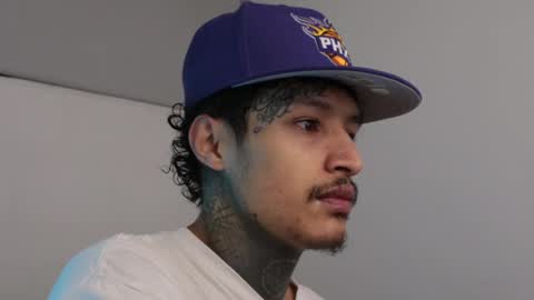 Snapshot of trieone chatting on 02/28/25, 04:54 - trieone online show from 02/28/25, 04:54