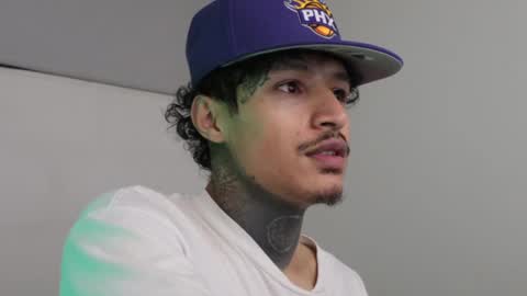 - trieone online show from 03/12/25, 05:57