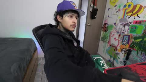 - trieone online show from 02/13/26, 01:51