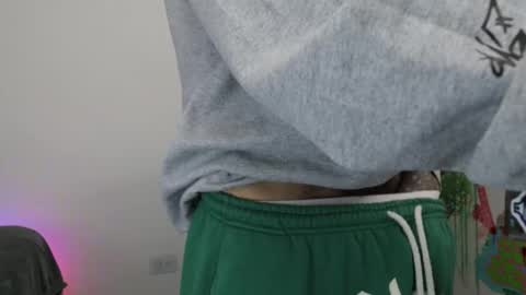 - trieone online show from 02/17/26, 01:51