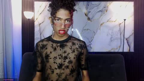 Snapshot of triiangel_latinboy chatting on 05/07/26, 12:38 Johan online show from 05/07/26, 12:38