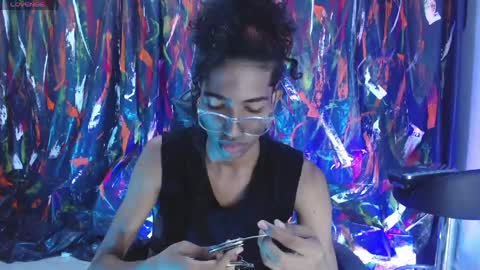 Snapshot of triiangel_latinboy chatting on 05/29/26, 12:47 Johan online show from 05/29/26, 12:47