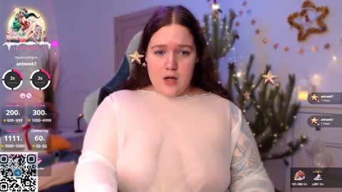 Snapshot of trinititi chatting on 12/25/24, 03:28 Tina online show from 12/25/24, 03:28