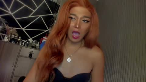 Ms Ella online show from 01/10/25, 03:27