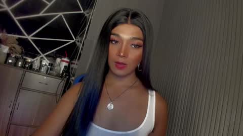 Ms Ella online show from 02/22/25, 12:40