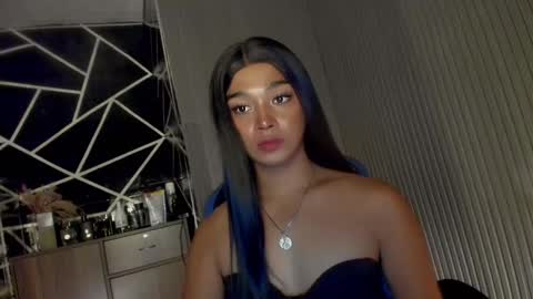 Ms Ella online show from 03/07/25, 06:46