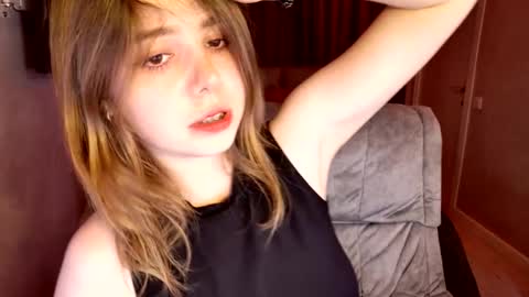 tripleprinces online show from 09/14/25, 05:23