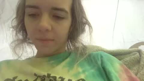 trippybb222 online show from 09/29/25, 04:01