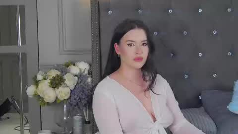 trisha_winslet online show from 12/13/24, 10:23