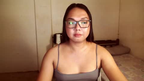 trisha online show from 12/15/25, 01:21