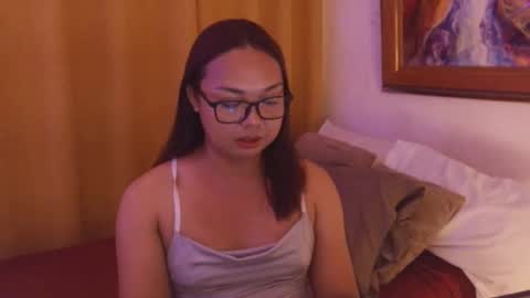 Snapshot of trishakera chatting on 05/18/26, 01:06 trisha online show from 05/18/26, 01:06