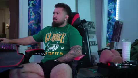 Snapshot of tristanhardwood chatting on 02/04/26, 11:42 tristanhardwood online show from 02/04/26, 11:42