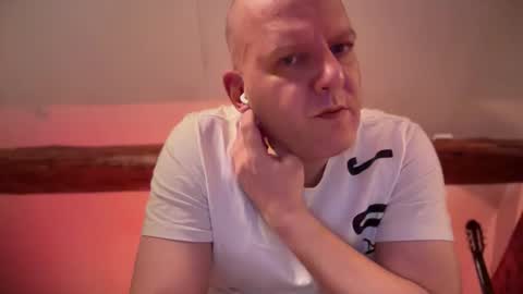 Triton online show from 02/25/26, 04:11