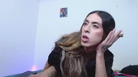 Trix online show from 01/17/25, 04:17