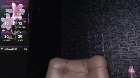 Snapshot of trixxiee_ chatting on 02/25/25, 07:36 trixxiee_ online show from 02/25/25, 07:36