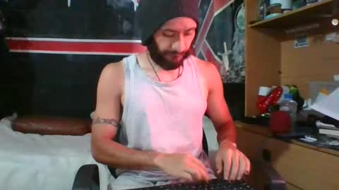 Snapshot of trizquelmen chatting on 12/21/24, 06:34 Andrew online show from 12/21/24, 06:34