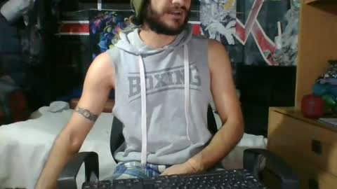 Snapshot of trizquelmen chatting on 02/04/25, 01:38 Andrew online show from 02/04/25, 01:38