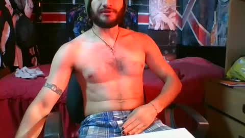 Snapshot of trizquelmen chatting on 10/08/25, 08:28 Andrew online show from 10/08/25, 08:28