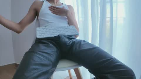 Troy online show from 04/23/26, 11:20