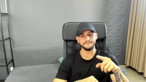 Snapshot of troywade chatting on 06/09/26, 04:13 TroyWade online show from 06/09/26, 04:13