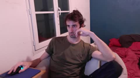 Snapshot of trucdeoufouf chatting on 01/26/25, 07:31 trucdeoufouf online show from 01/26/25, 07:31