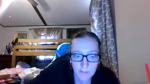 Snapshot of truckerswifetobe chatting on 12/16/24, 09:41 TruckersWifeToBe online show from 12/16/24, 09:41