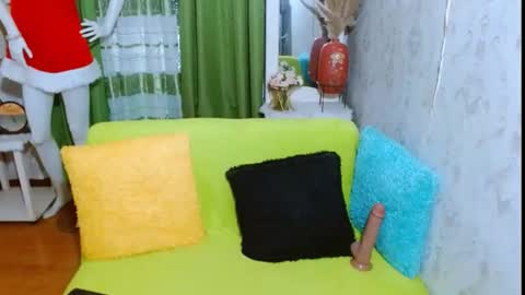 Snapshot of true_belle chatting on 11/11/25, 07:14 GODDESS BELLE online show from 11/11/25, 07:14