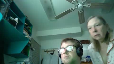 HandicappedLaugher online show from 12/04/24, 01:47