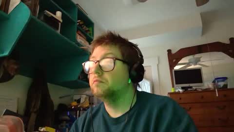 HandicappedLaugher online show from 12/11/24, 04:20