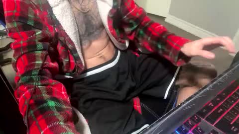 Leo online show from 02/16/26, 07:32