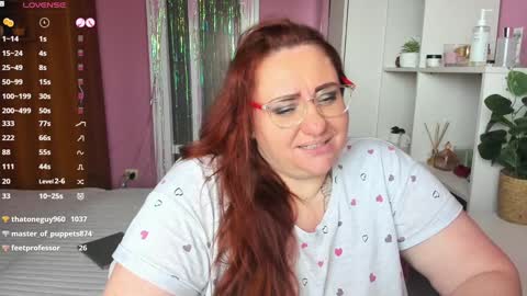 Snapshot of truly_goddess chatting on 02/03/25, 11:53 Adelle online show from 02/03/25, 11:53