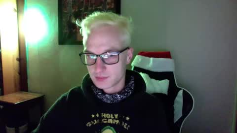 Treistoph online show from 12/19/24, 08:02