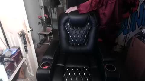 Anne online show from 04/12/26, 06:18