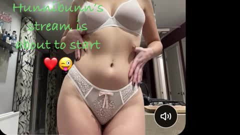 Hunnibun online show from 03/14/26, 12:21