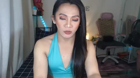 Jade online show from 02/28/25, 09:44