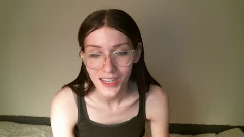 Elisabeth online show from 02/06/25, 04:21